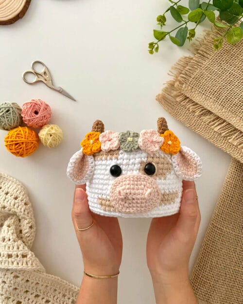 Receita de Amigurumi Cesto Vaquinha Flora