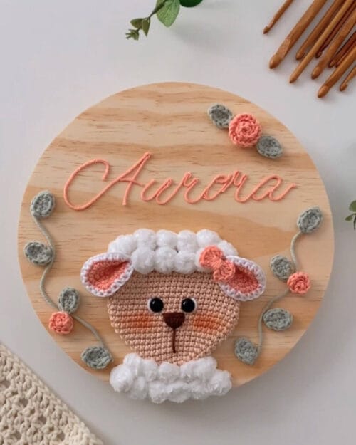 Receita de Amigurumi Plaquinha de Madeira Ovelha - Imagem 4