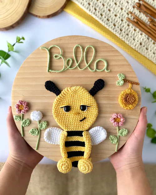 Receita de Amigurumi Plaquinha da Abelha